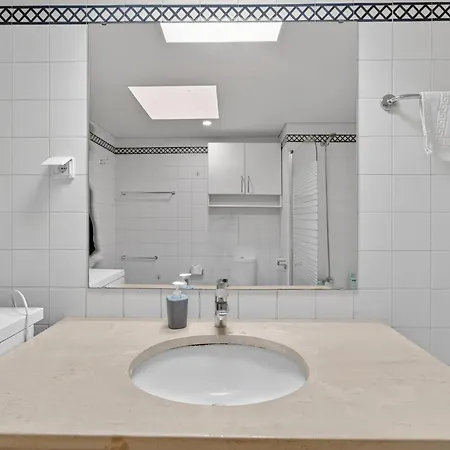 Penthouse Iconic 706 شقة