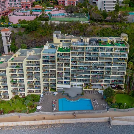Penthouse Iconic 706 * فونشال