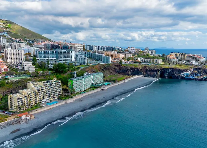 Penthouse Iconic 706 * Funchal (Madeira)