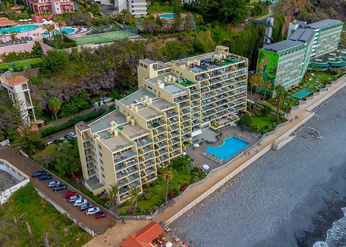 Penthouse Iconic 706