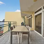 Penthouse Iconic 706 *