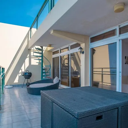 Penthouse Iconic 706 Funchal (Madeira)