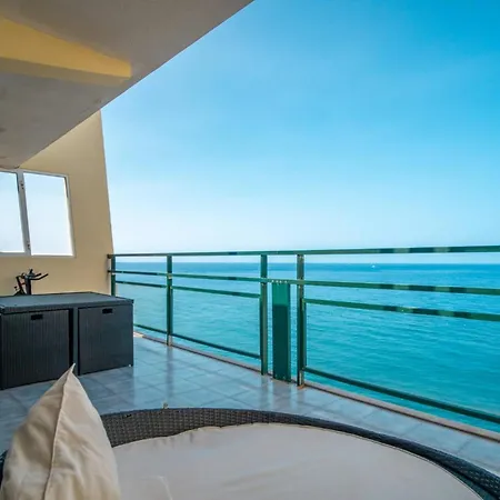 Penthouse Iconic 706