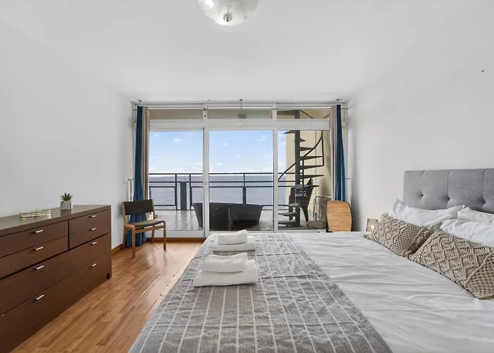 Penthouse Iconic 706 * Funchal (Madeira)