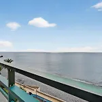 Penthouse Iconic 706 푼샬