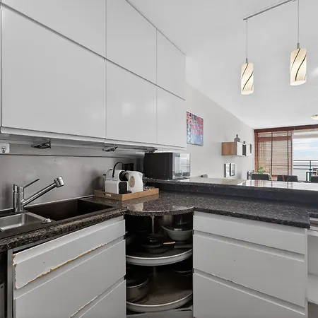 Penthouse Iconic 706 Daire Funchal